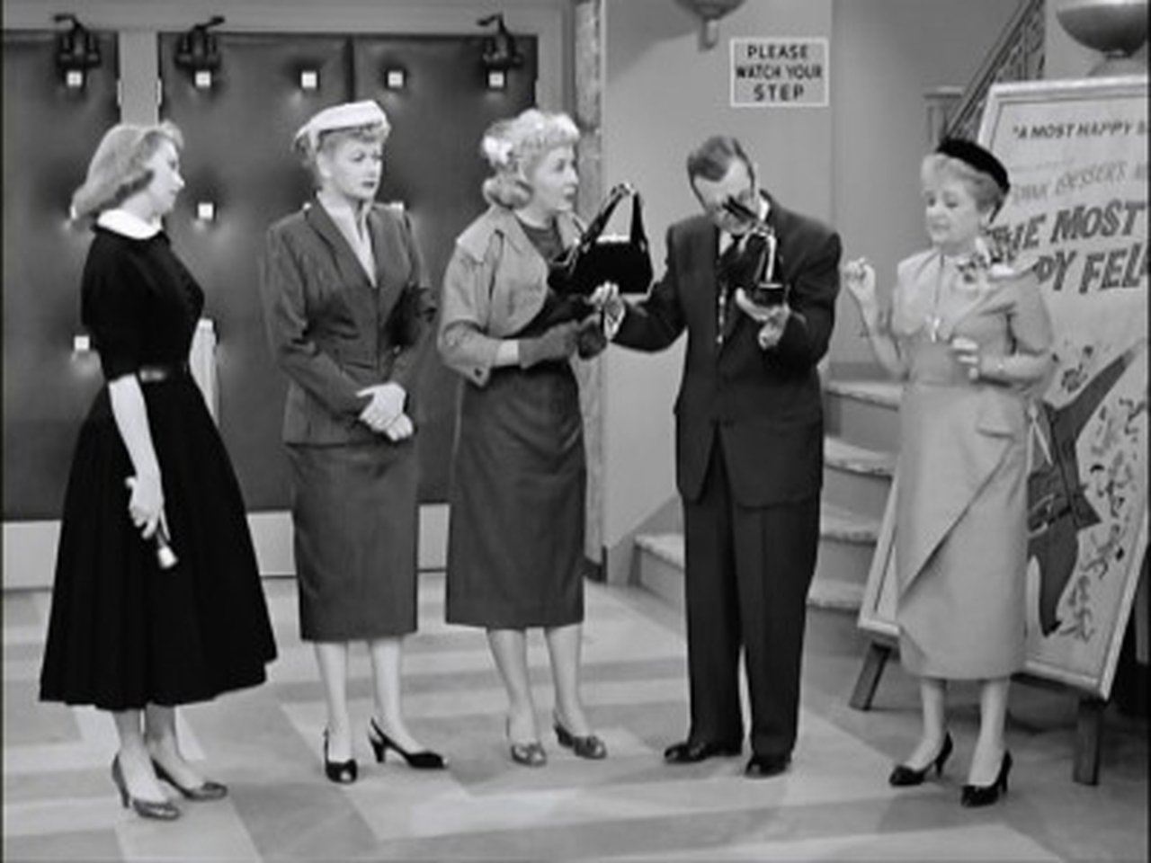 I Love Lucy - Season 6 Episode 22 : Lucy's Night in Town