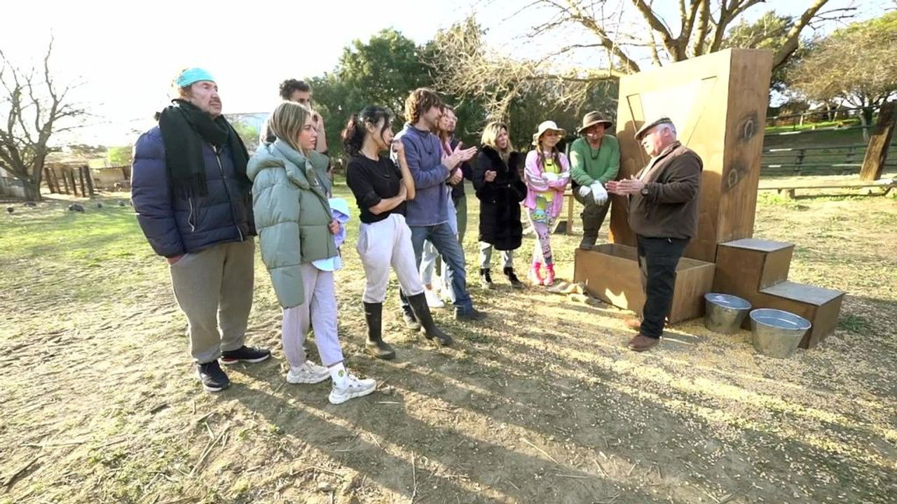 Pesadilla En El Paraíso — Épisode 4