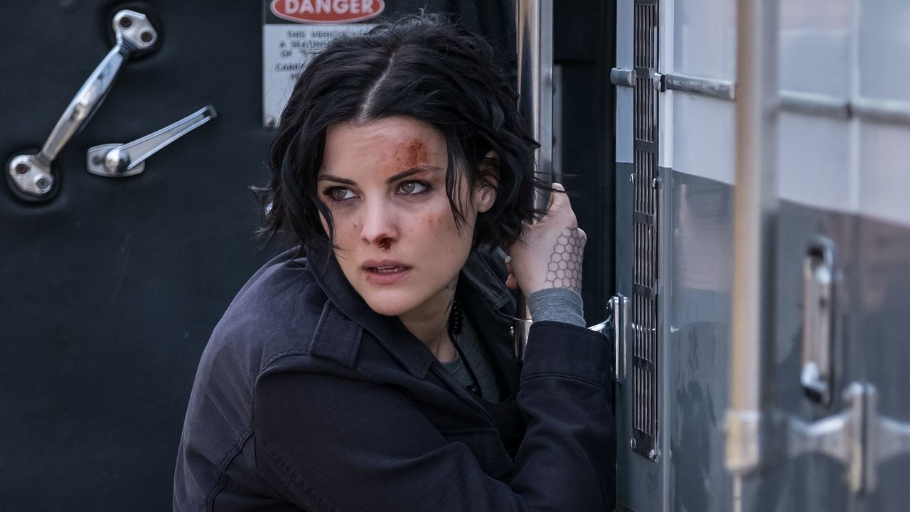 Blindspot - Season 2 Episode 22 : Lepers Repel