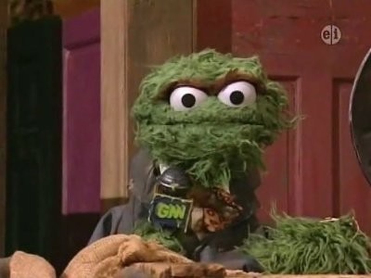 Sesame Street - Season 38 Episode 26 : Oscar hosts Grouch News Network