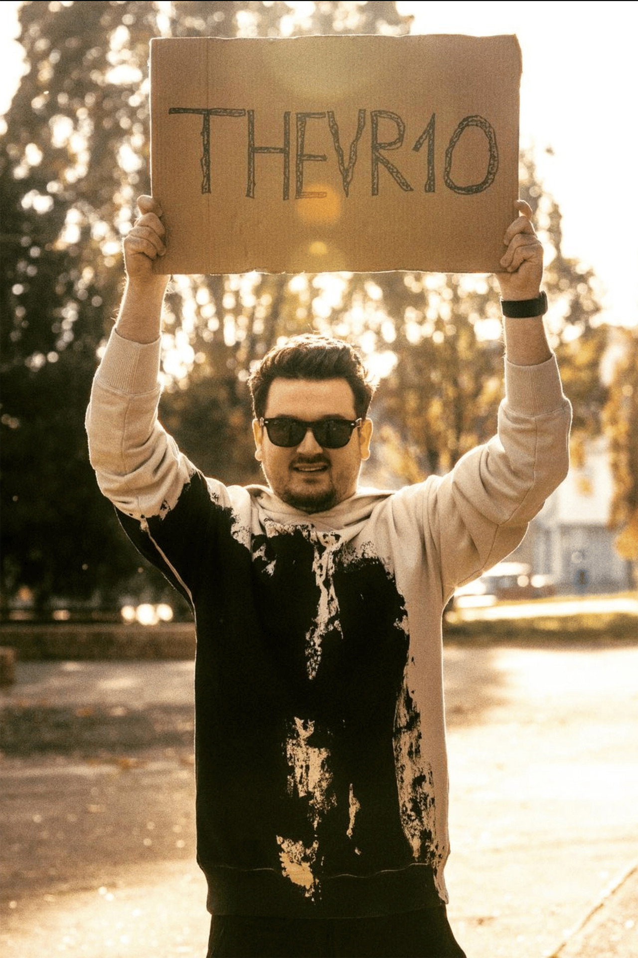 THEVR10: A dokumentumfilm – plakát 4