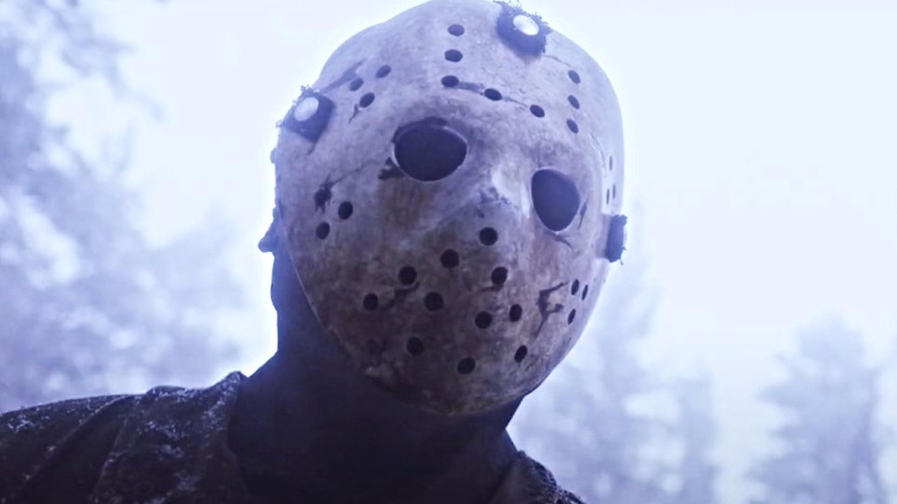 Never Hike in The Snow