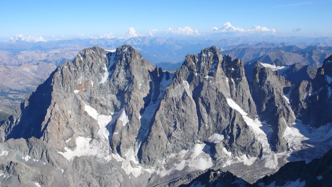 Les Alpes vues du ciel