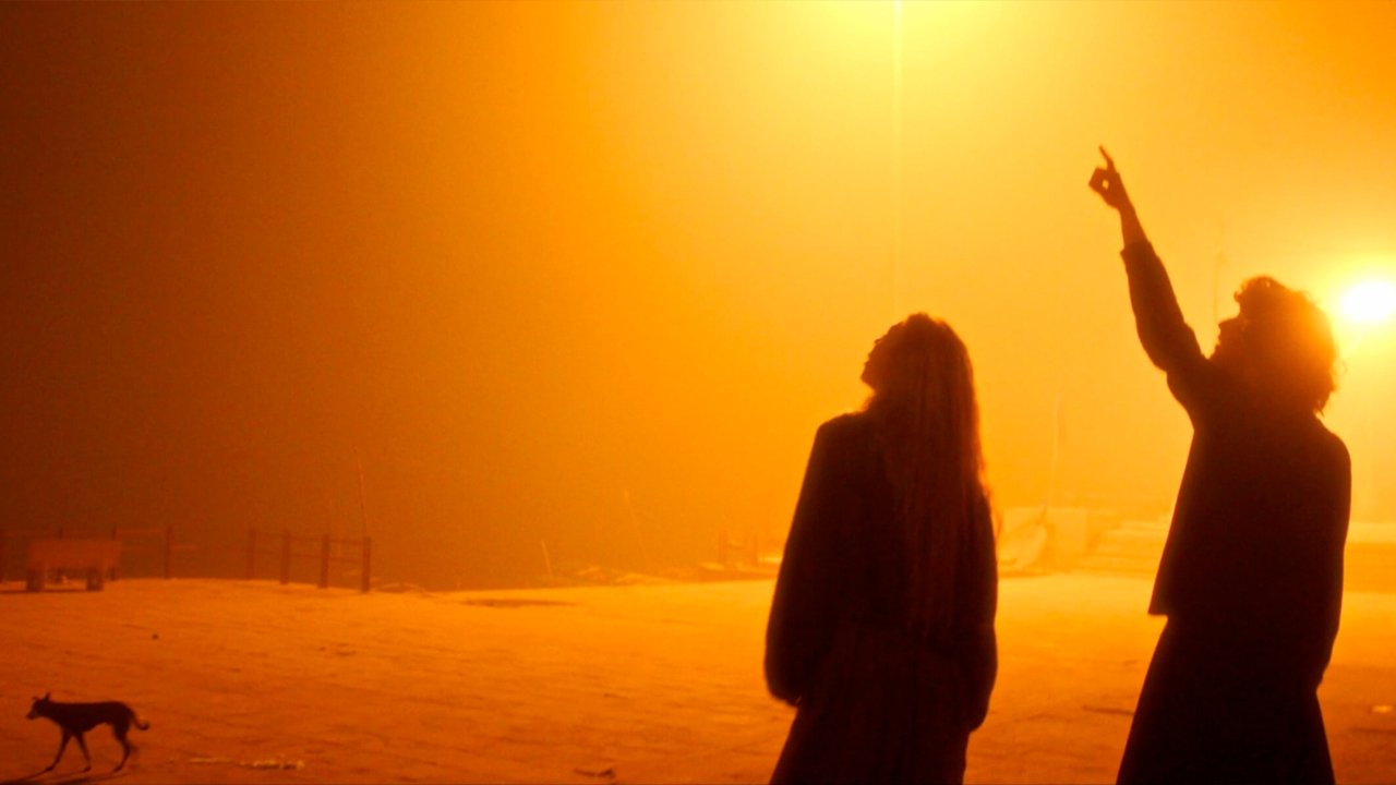 We Should Make Movies About Love backdrop