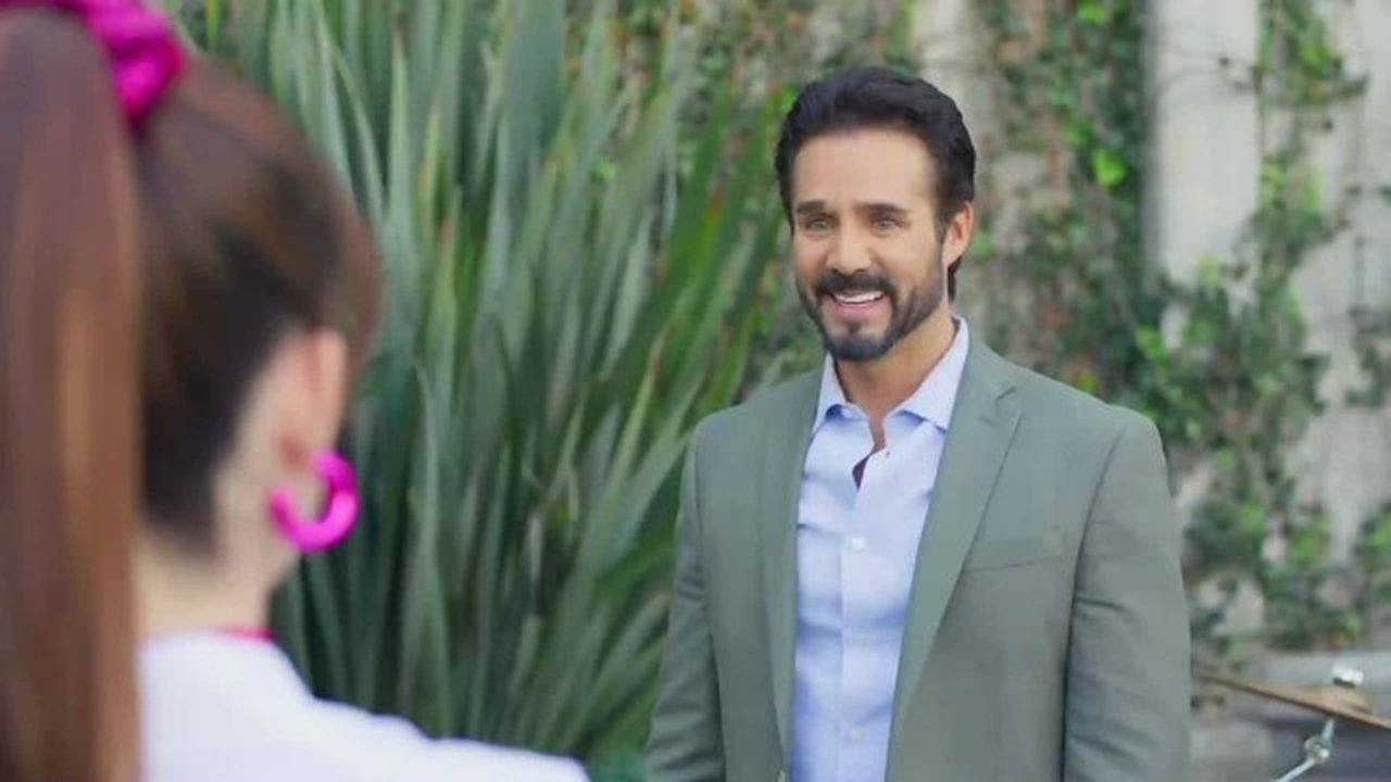 Papás por conveniencia - Season 1 Episode 5 : Él es su nuevo tutor