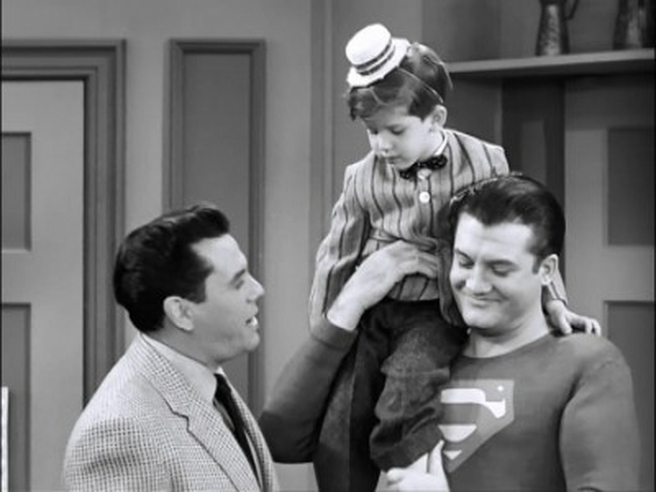 I Love Lucy - Season 6 Episode 13 : Lucy and Superman