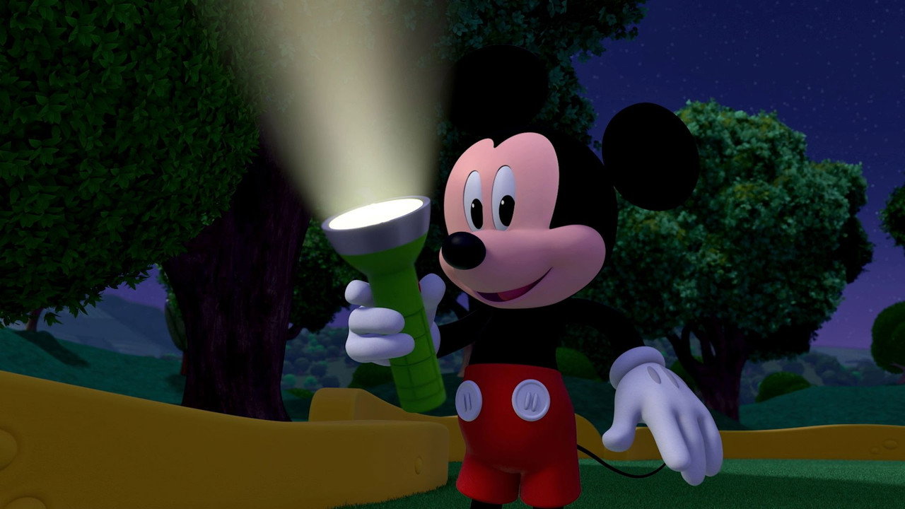 A Casa do Mickey Mouse+ backdrop