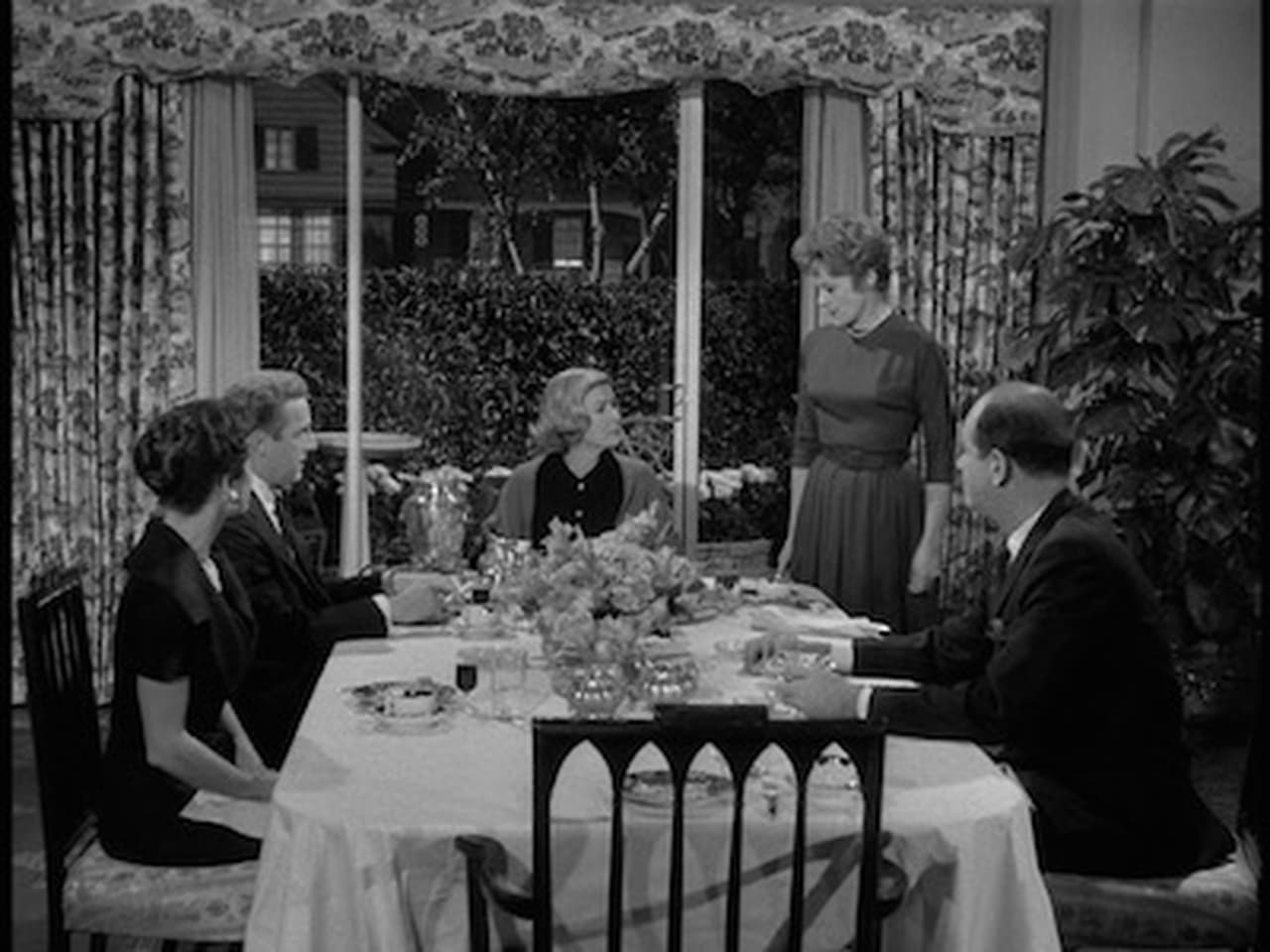 Perry Mason - Season 4 Episode 17 : The Case of the Wintry Wife