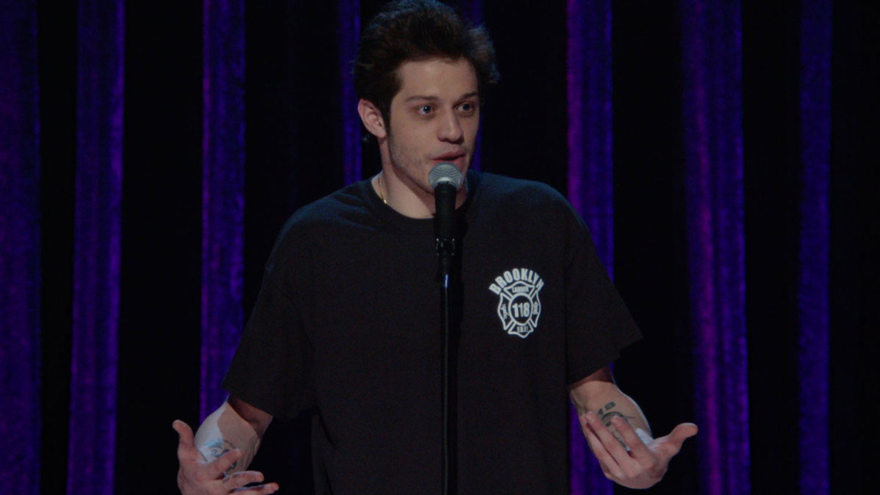 Pete Davidson: SMD backdrop