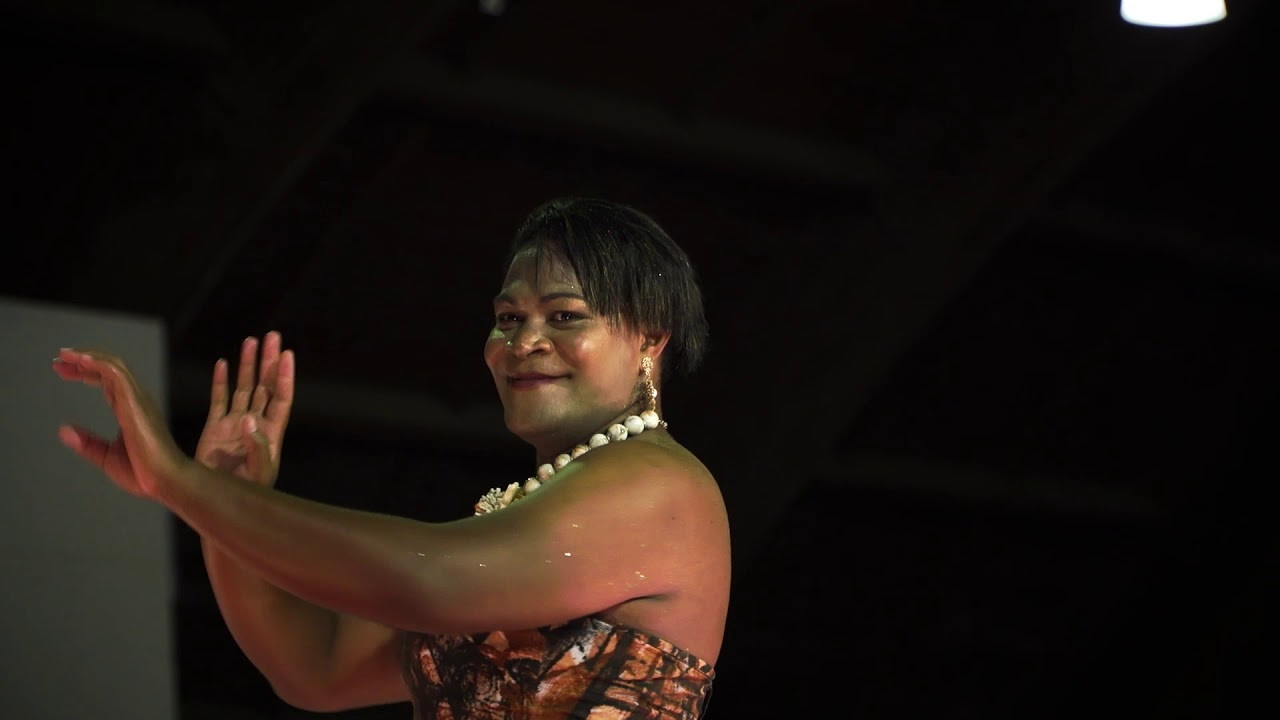 Leitis in Waiting backdrop