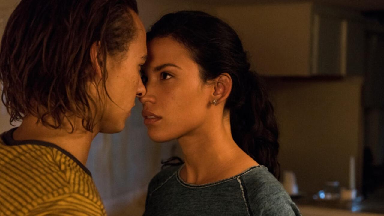 Fear the Walking Dead - Season 2 Episode 11 : Pablo & Jessica