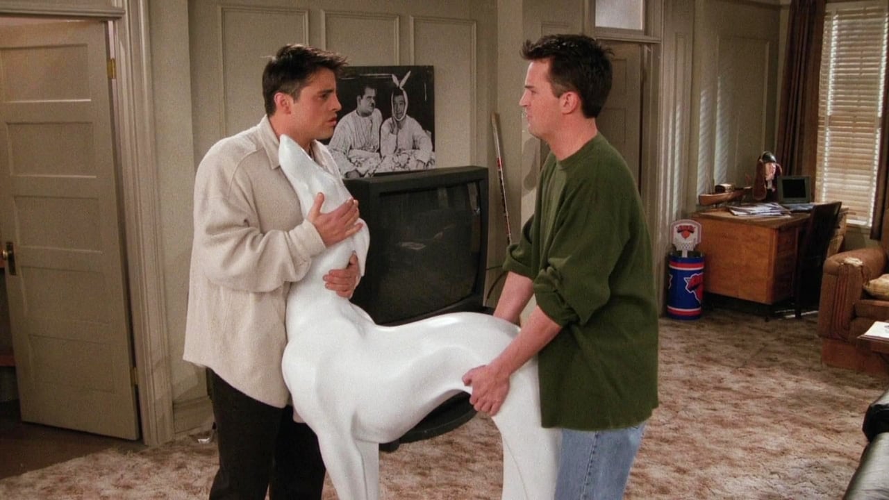 Friends - Season 2 Episode 19 : The One Where Eddie Won't Go