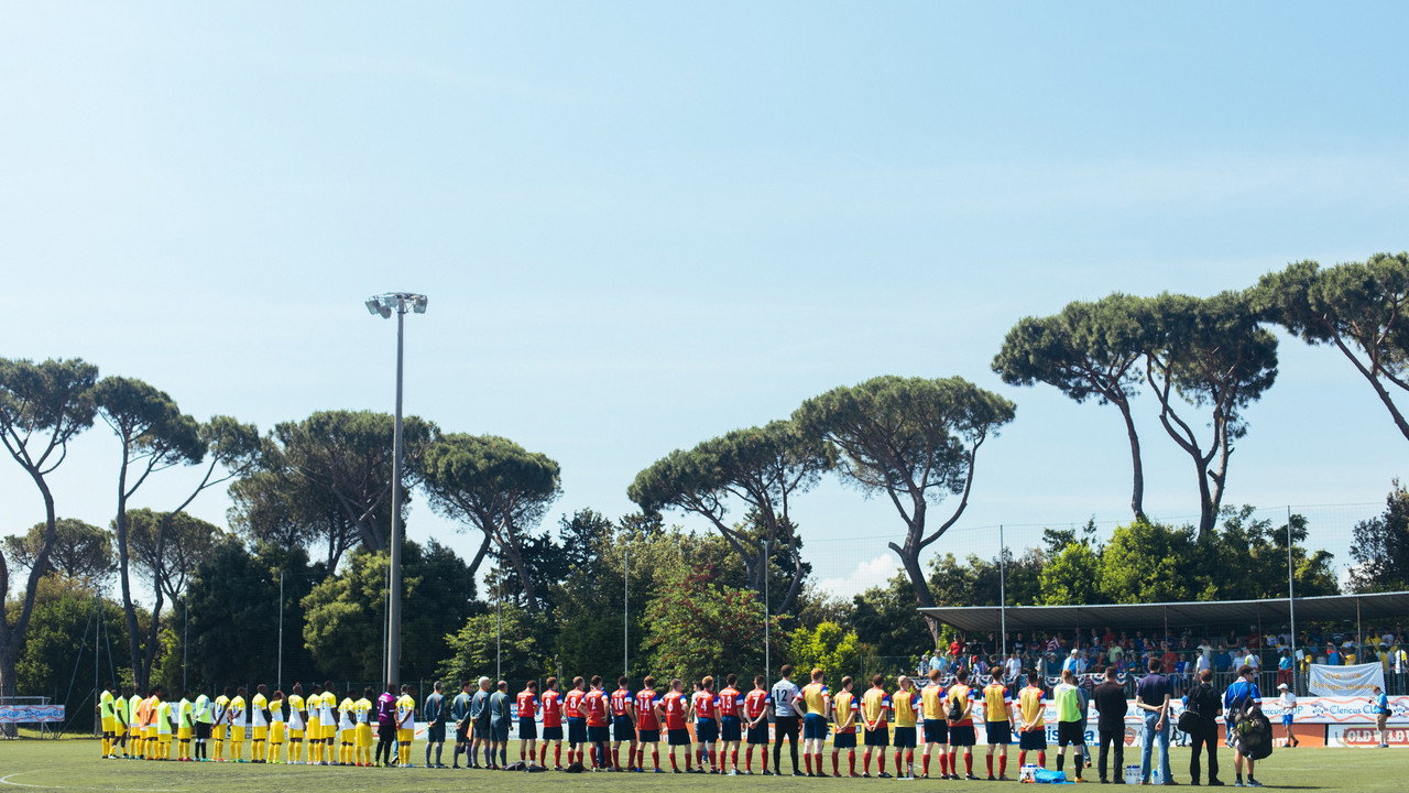 Immagine di copertina del trailer di The Holy Game