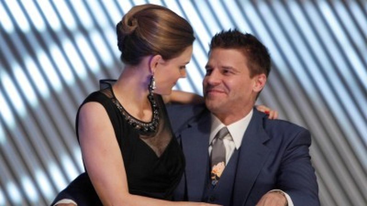 Bones - Season 4 Episode 26 : The End in the Beginning