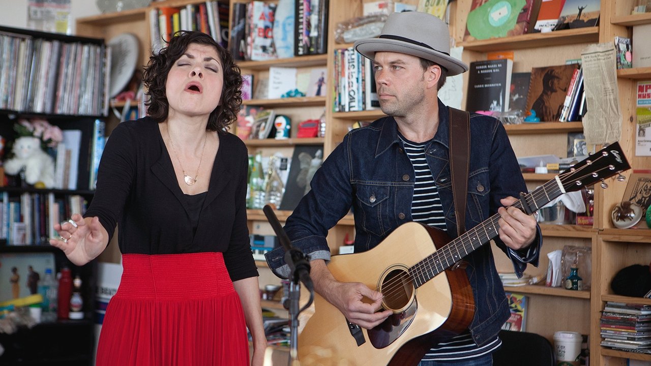 NPR Tiny Desk Concerts - Season 9 Episode 38 : Carrie Rodriguez