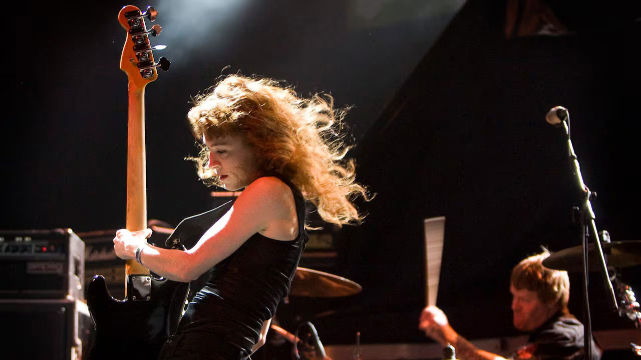 Greatest Basslines - Season 1 Episode 2 : Melissa Auf der Maur