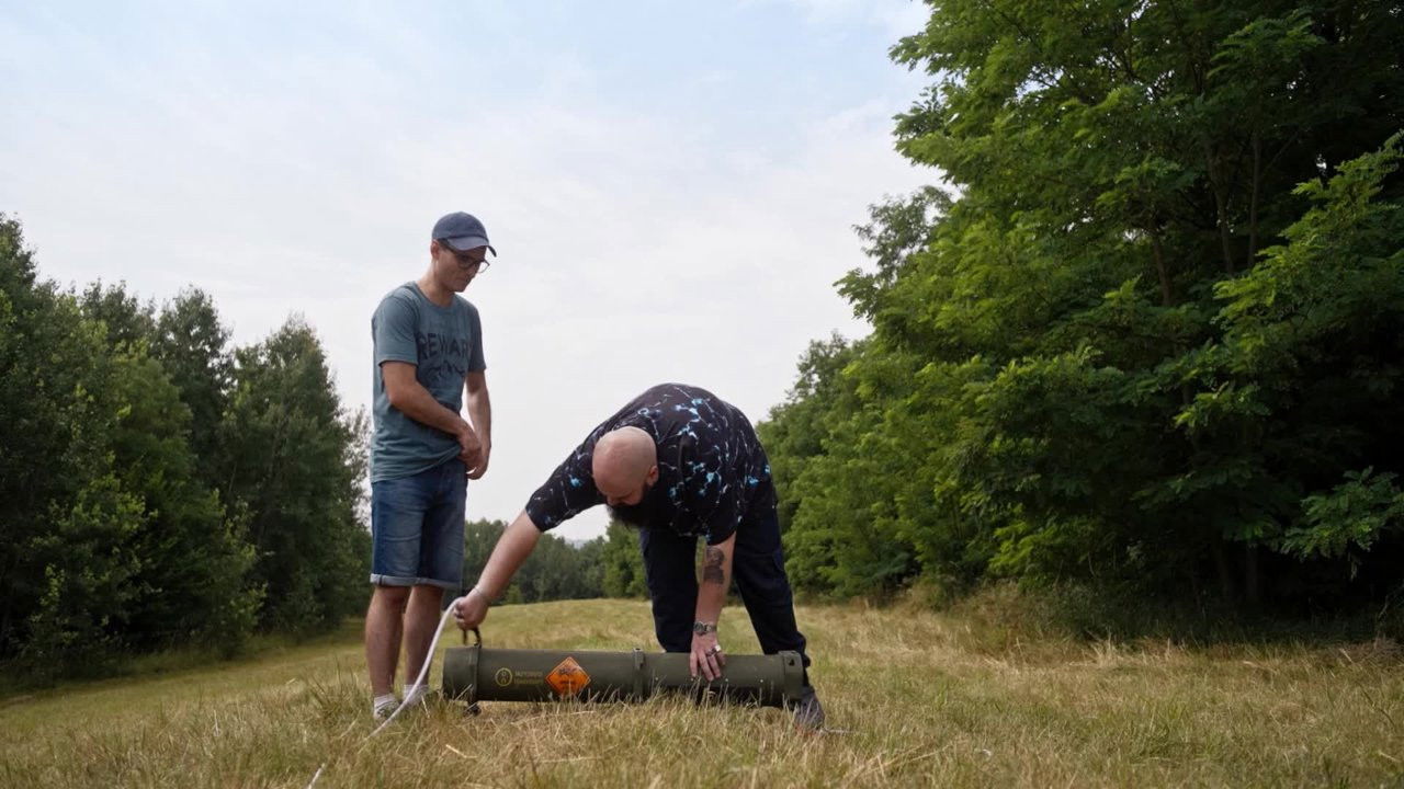 Волонтери — Épisode 8