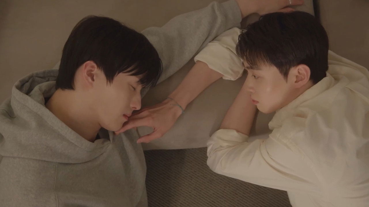 시체 옆에서 고백하지 마세요