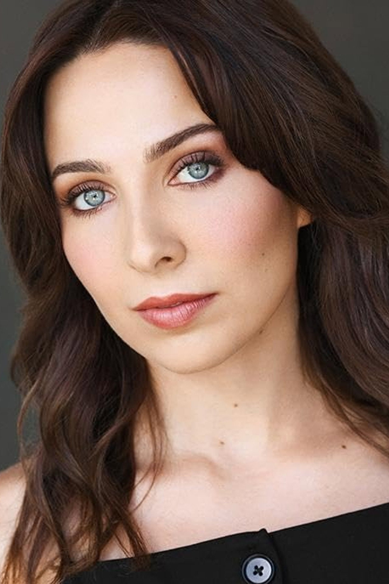 Portrait of Lindsay Shiner