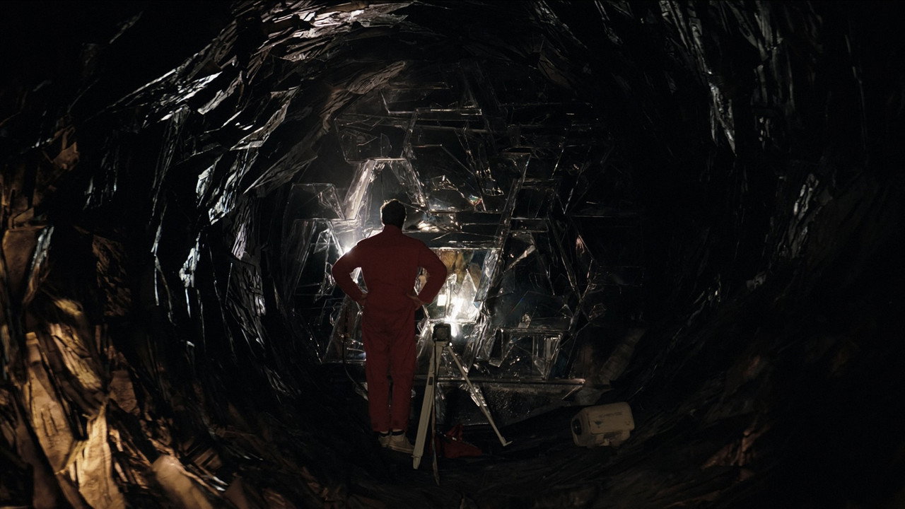 Thoát Khỏi Tận Thế - Backdrop 33