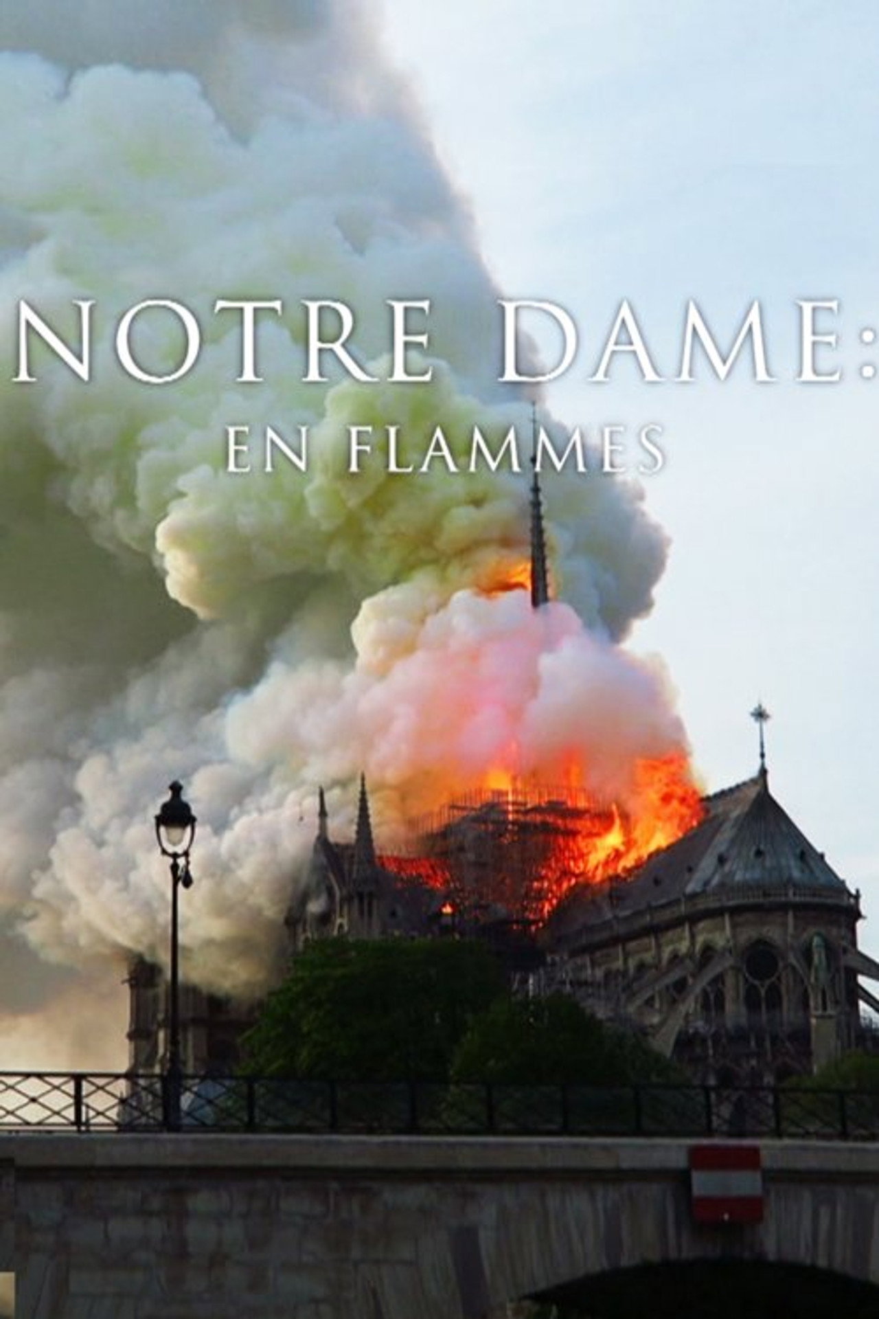 Pompiers de Paris : Sauver Notre-Dame filmaffisch