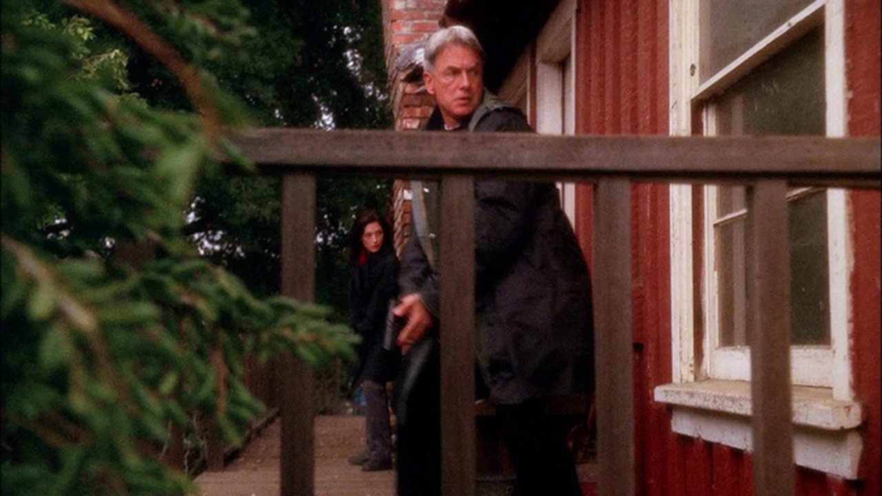 NCIS - Season 2 Episode 10 : Chained
