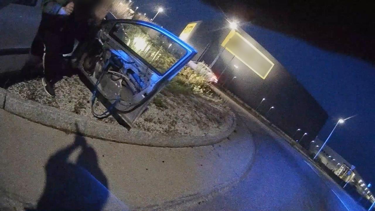 Fångat på polisens kamera - Season 1 Episode 16 : Drops his pants