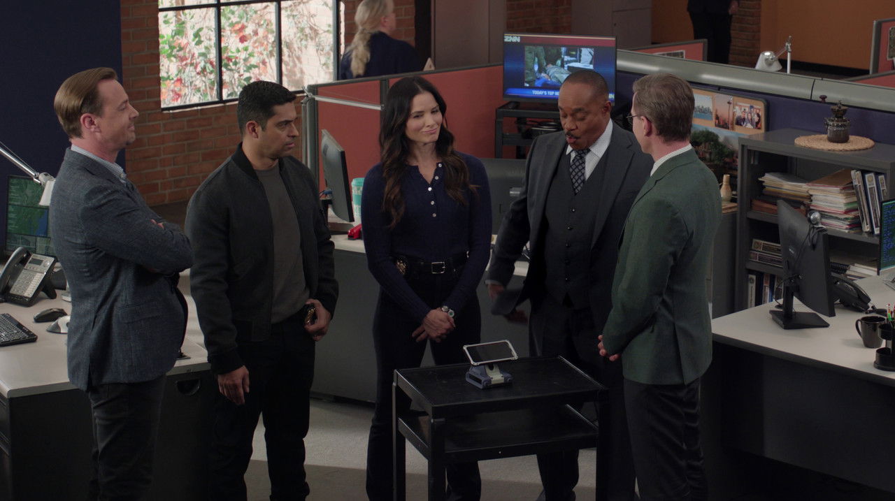 NCIS - Season 23 Episode 8 : Stolen Moments