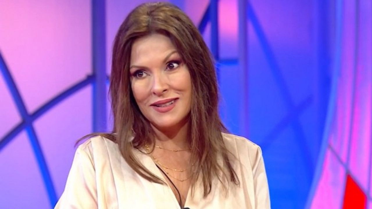 Ceyda Düvenci ile Bambaşka Sohbetler — Épisode 6