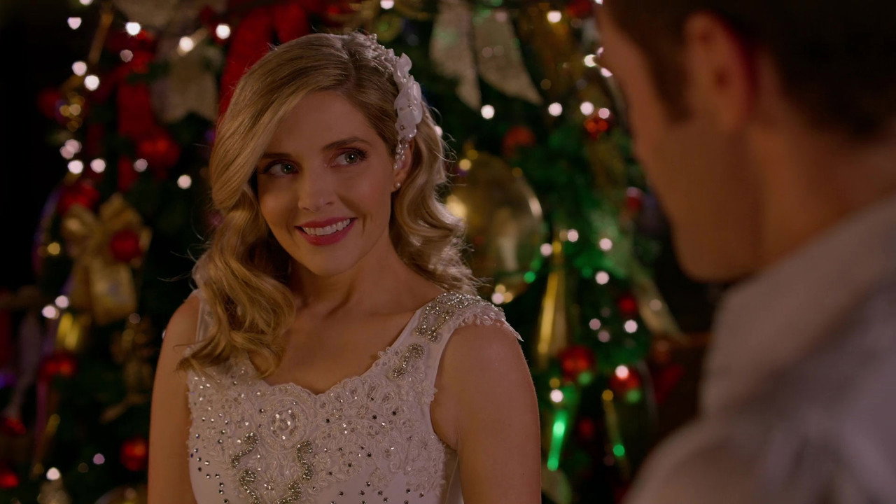 Paris Christmas Waltz still 6