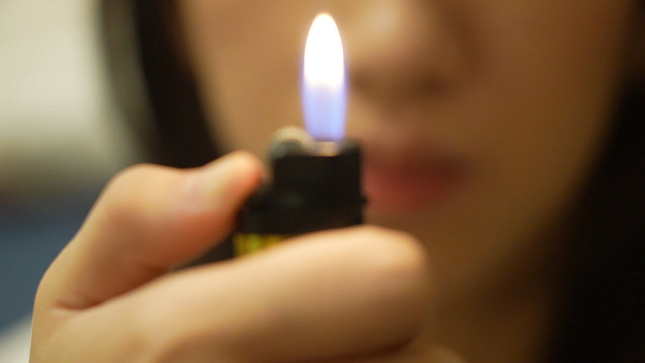 在未來某天，開始抽菸或許