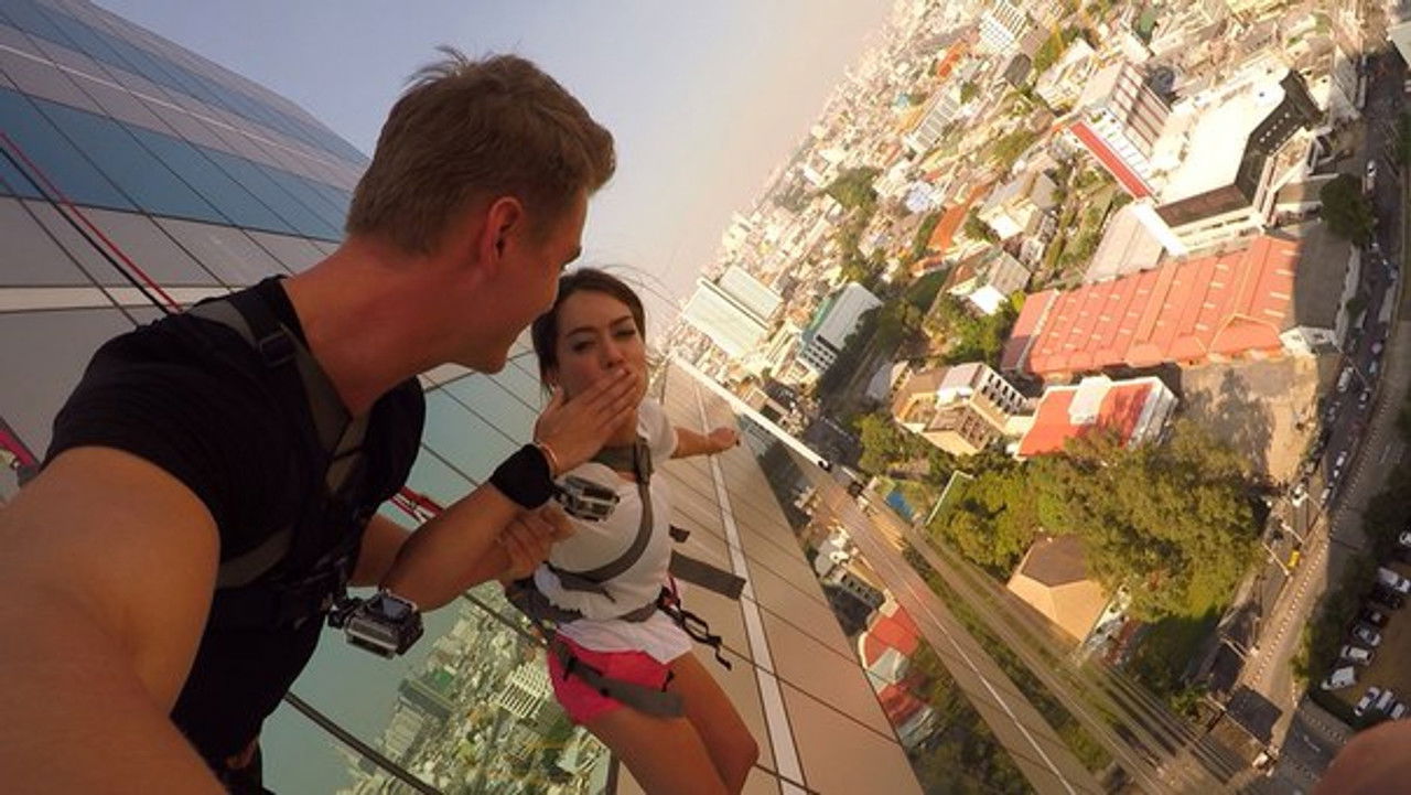 Холостяк — Épisode 6