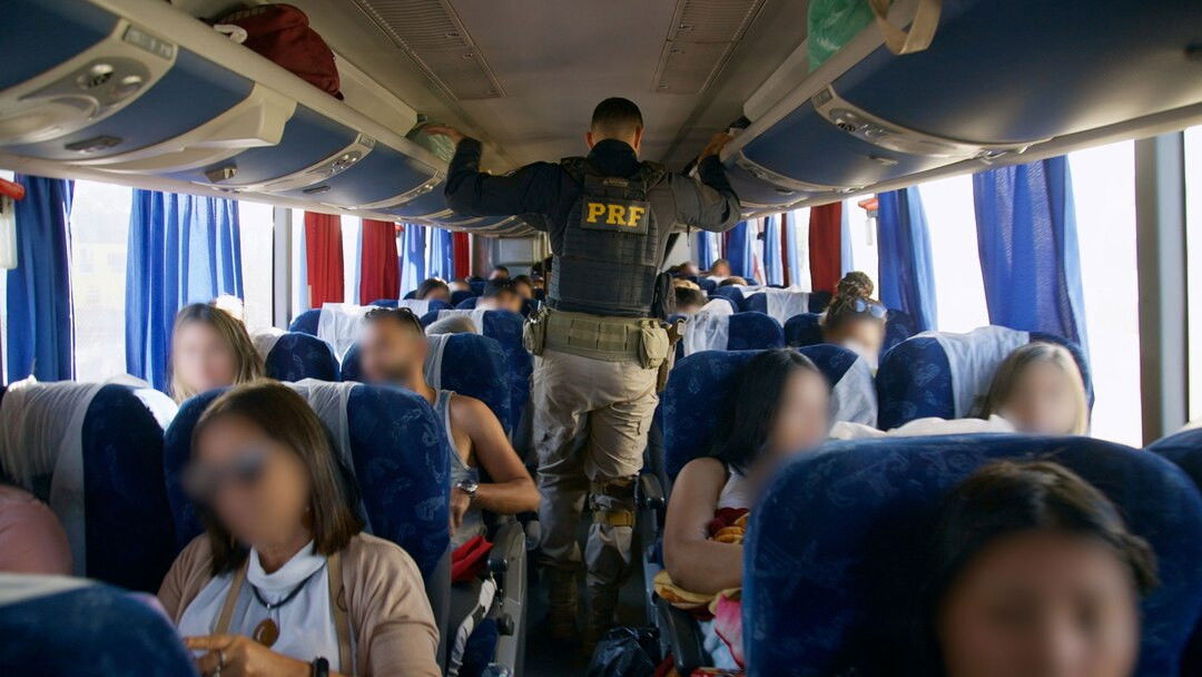 Border Control: Brazil - Season 4 Episode 7 : Episode 7