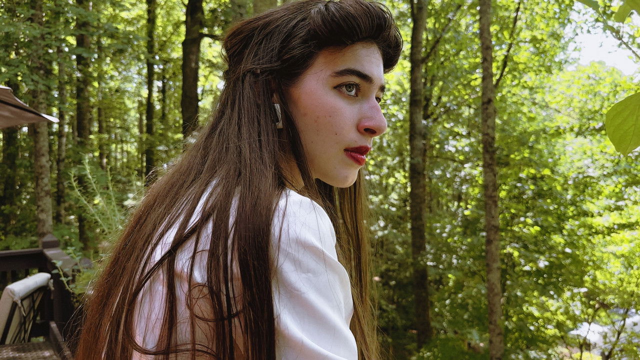 This Dinner Will End backdrop