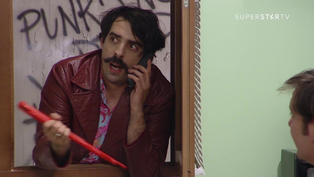 Government Job - Season 7 Episode 140 : 1222 Divljakuša