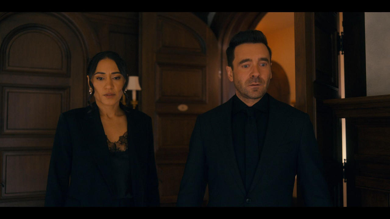 Bad Friends, Bons Ennemis