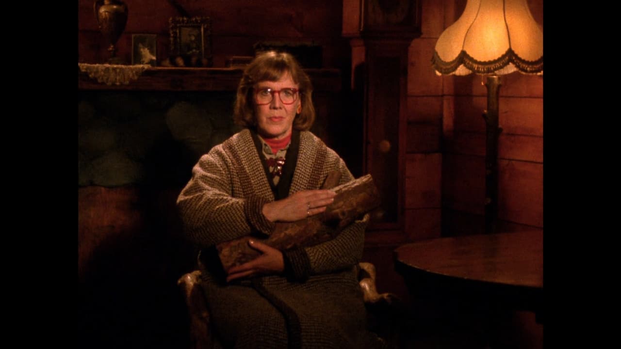 Twin Peaks - Season 0 Episode 68 : Log Lady Introduction - S02E22