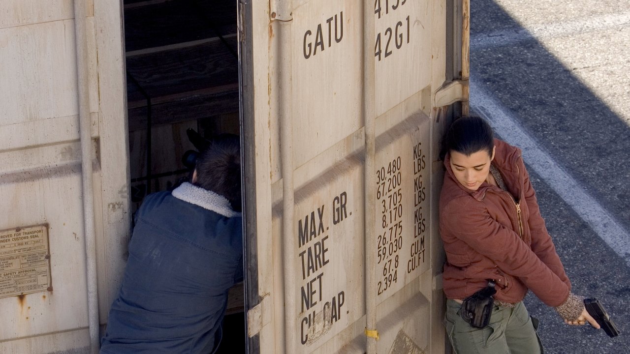 NCIS - Season 3 Episode 12 : Boxed In