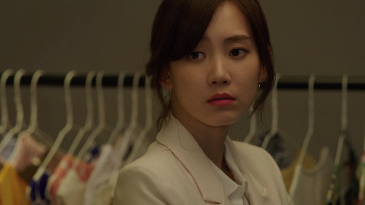 A Rainha do Mistério backdrop