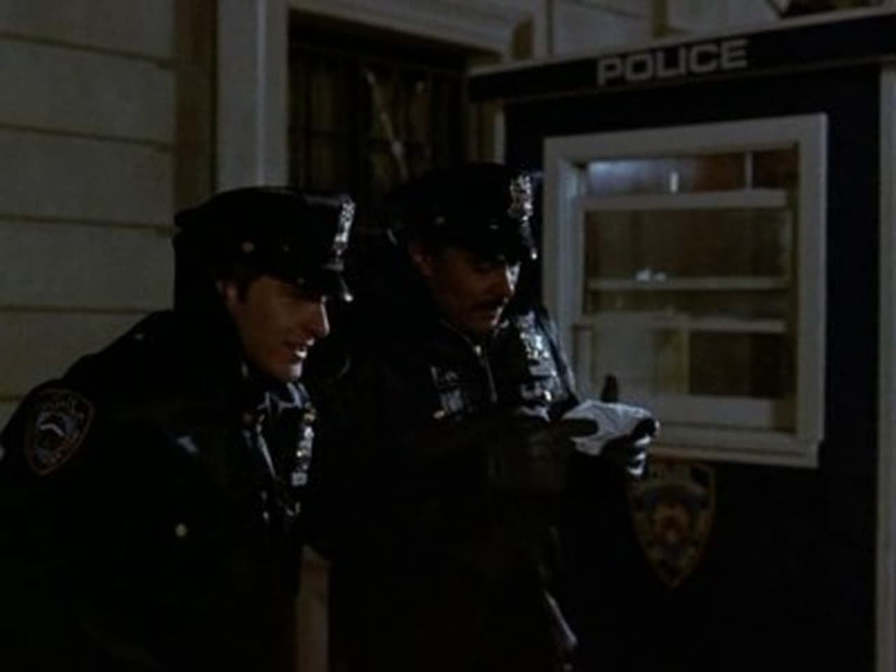 Law & Order - Season 1 Episode 19 : The Serpent's Tooth