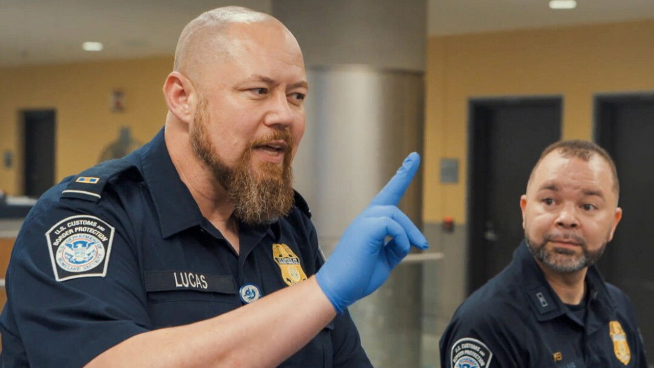 Contraband: Seized at the Airport — Épisode 2