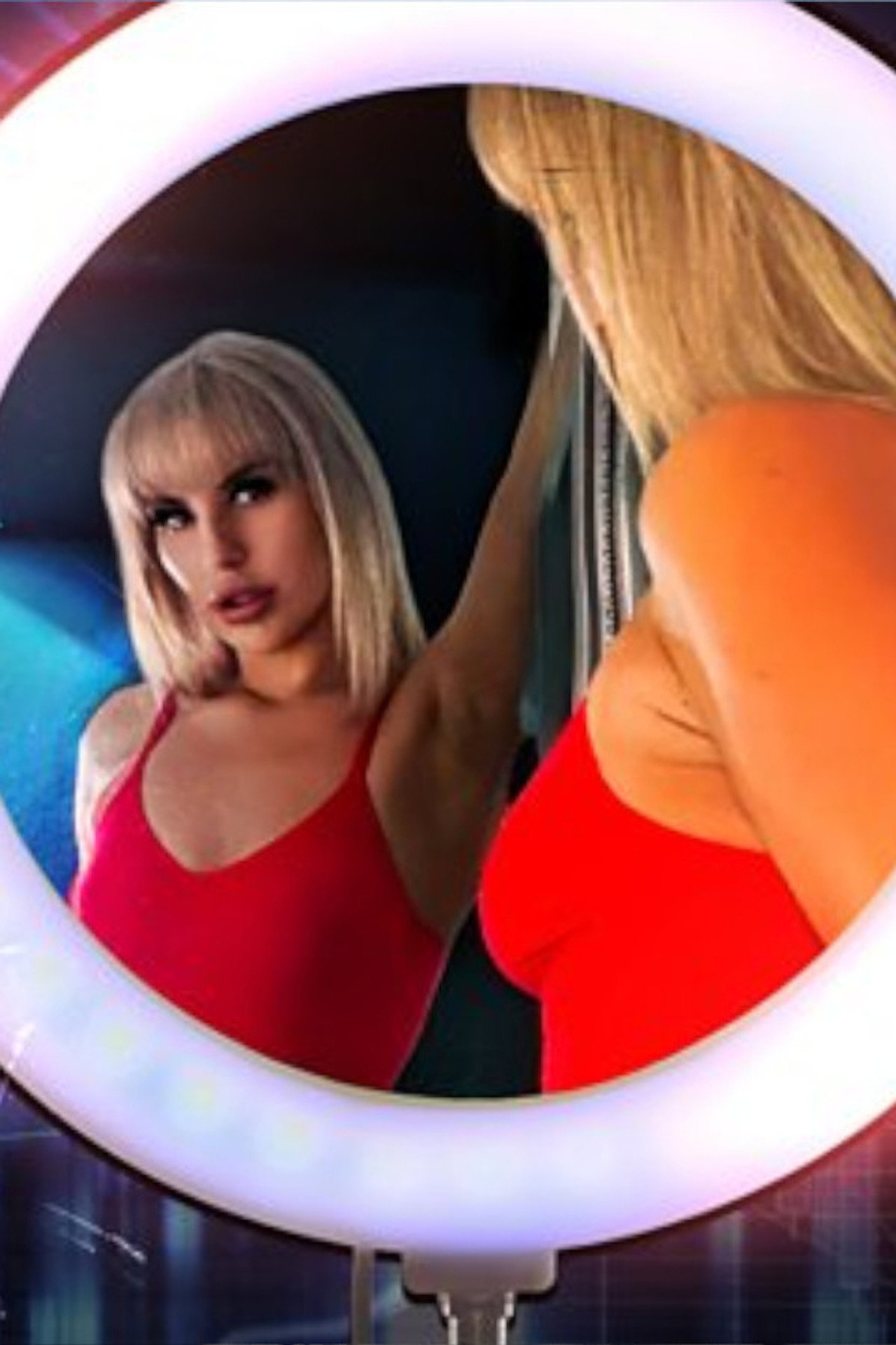 OnlyFans: Inside the Machine filmaffisch