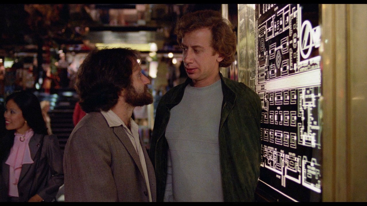 Moscow on the Hudson (1984)