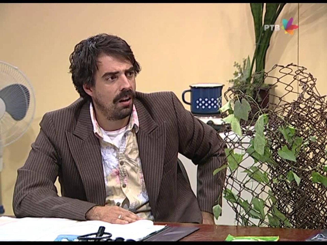 Government Job - Season 4 Episode 13 : 604 Ograda