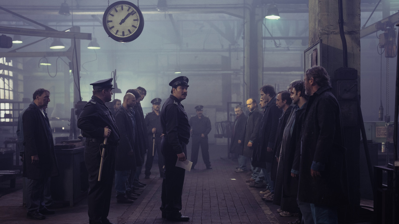 Bunt still 5