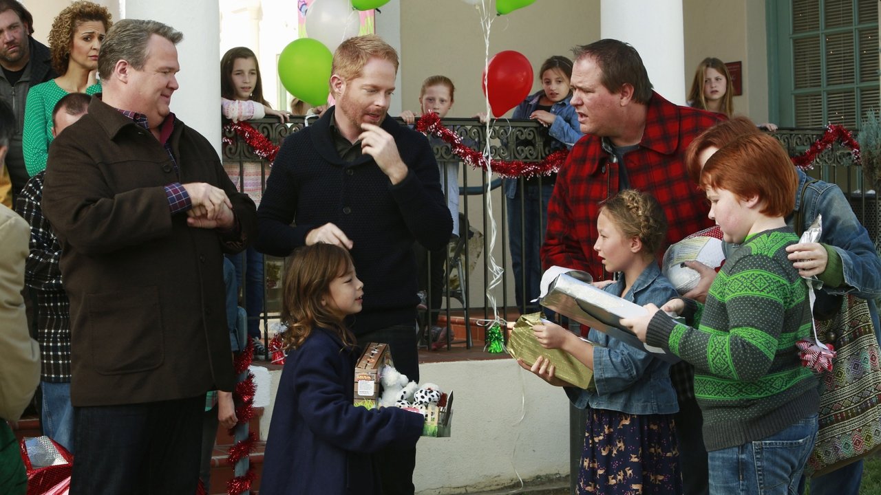 Modern Family - Season 5 Episode 10 : The Old Man & the Tree