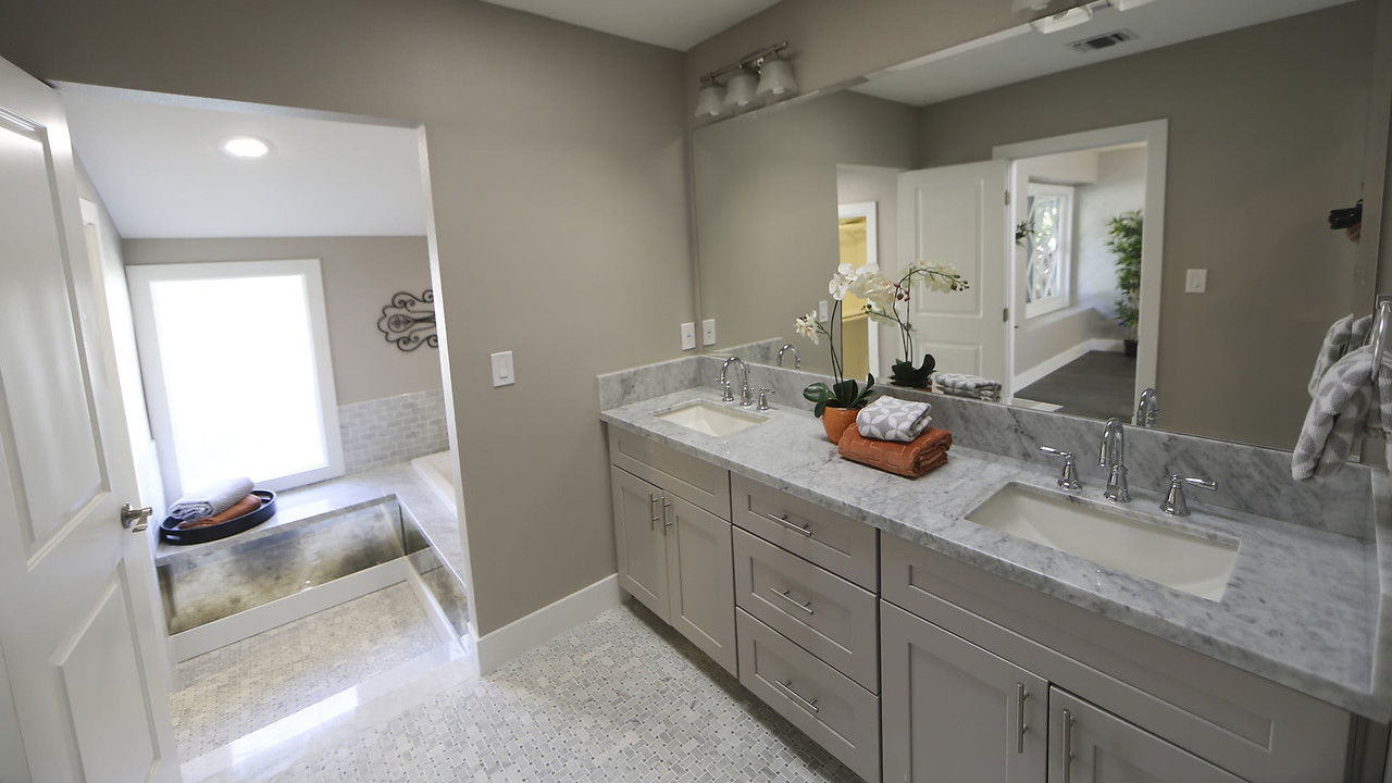 Les rois de la réno — L'arrivée