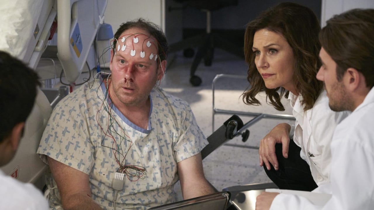Saving Hope - Season 5 Episode 17 : First and Last