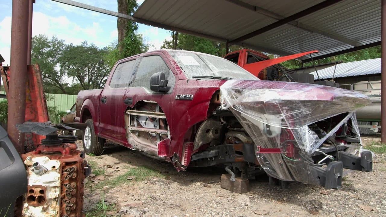 Texas Metal - Season 1 Episode 8 : Bill's Baja Truck