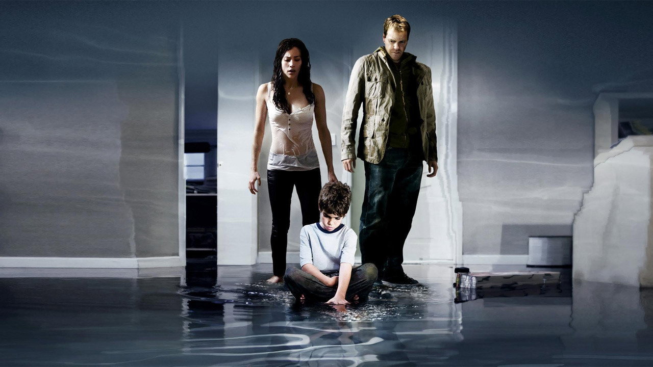 Mirrors (2008) Hindi Dubbed JioCinema backdrop